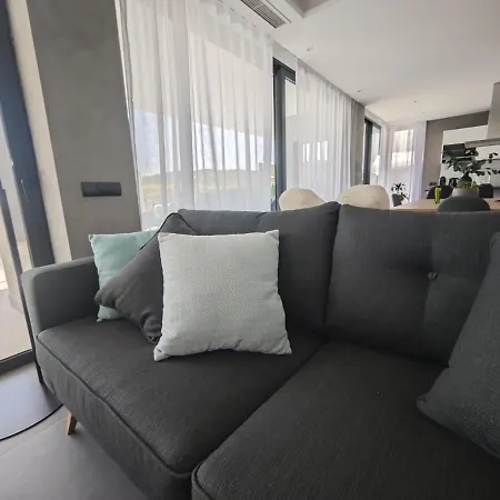 Casa M2 And Marbella Getaway-sleeps 10 Villa Estepona