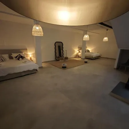Casa M2 And Marbella Getaway-sleeps 10 Villa Estepona