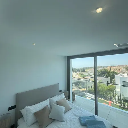 Casa M2 And Marbella Getaway-sleeps 10 *