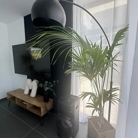 Casa M2 And Marbella Getaway-sleeps 10 Villa *