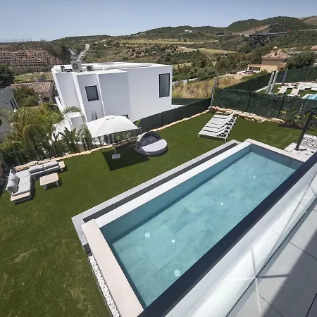 Villa Casa M2 And Marbella Getaway-sleeps 10 Estepona
