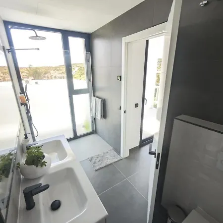 Casa M2 And Marbella Getaway-sleeps 10 Villa Estepona