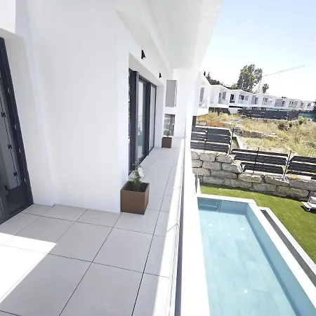 Casa M2 And Marbella Getaway-sleeps 10 Villa *
