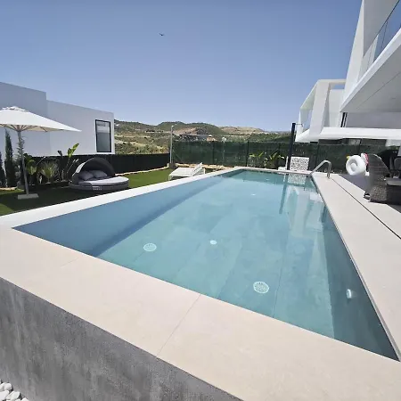 Casa M2 And Marbella Getaway-sleeps 10 Villa Estepona